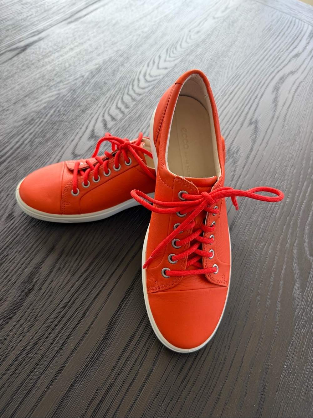Ecco Women's Low-Top Sneakers in Bright Orange